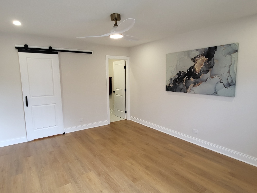 6831 Plymouth Road, Downers Grove, IL 60516