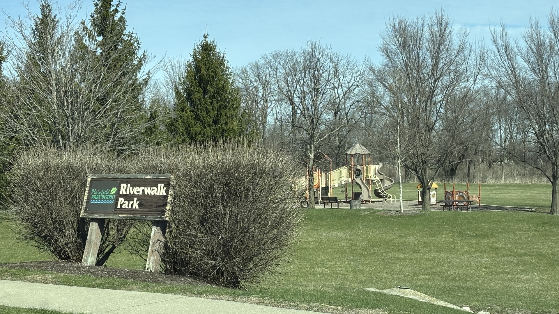 2710 Old Woods Trail, Plainfield, IL 60586