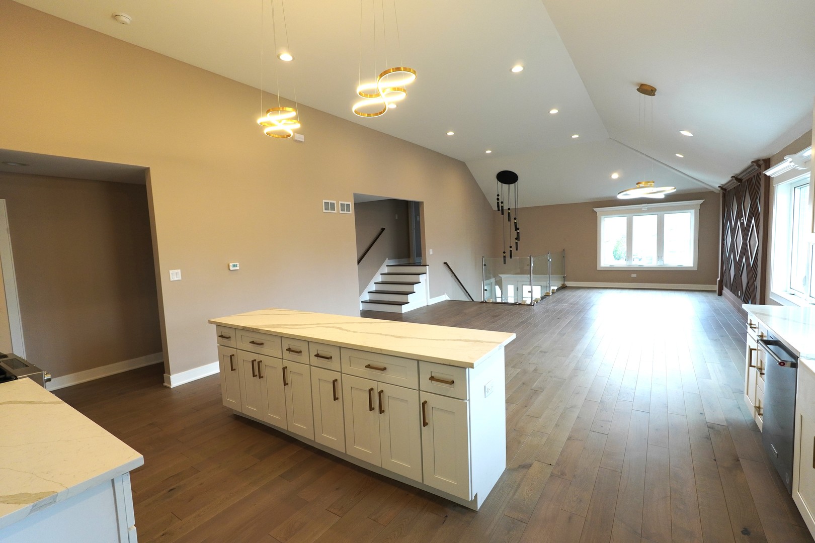 9615 S California Avenue, Evergreen Park, IL 60805