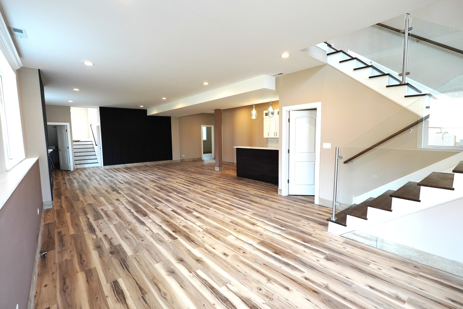 9615 S California Avenue, Evergreen Park, IL 60805