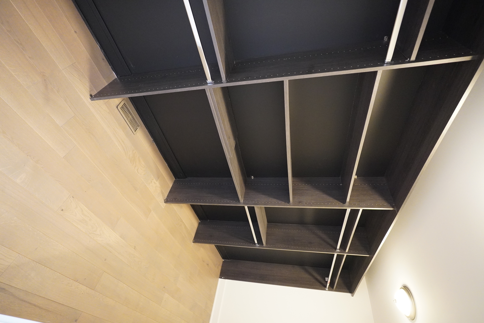 9615 S California Avenue, Evergreen Park, IL 60805