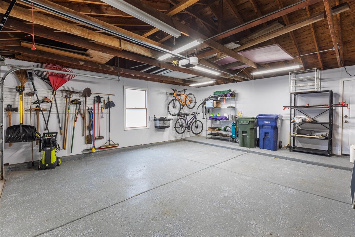 208 S Birchwood Drive, Naperville, IL 60540