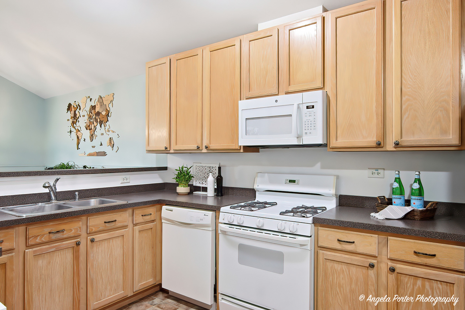 324 New Haven Drive, Cary, IL 60013