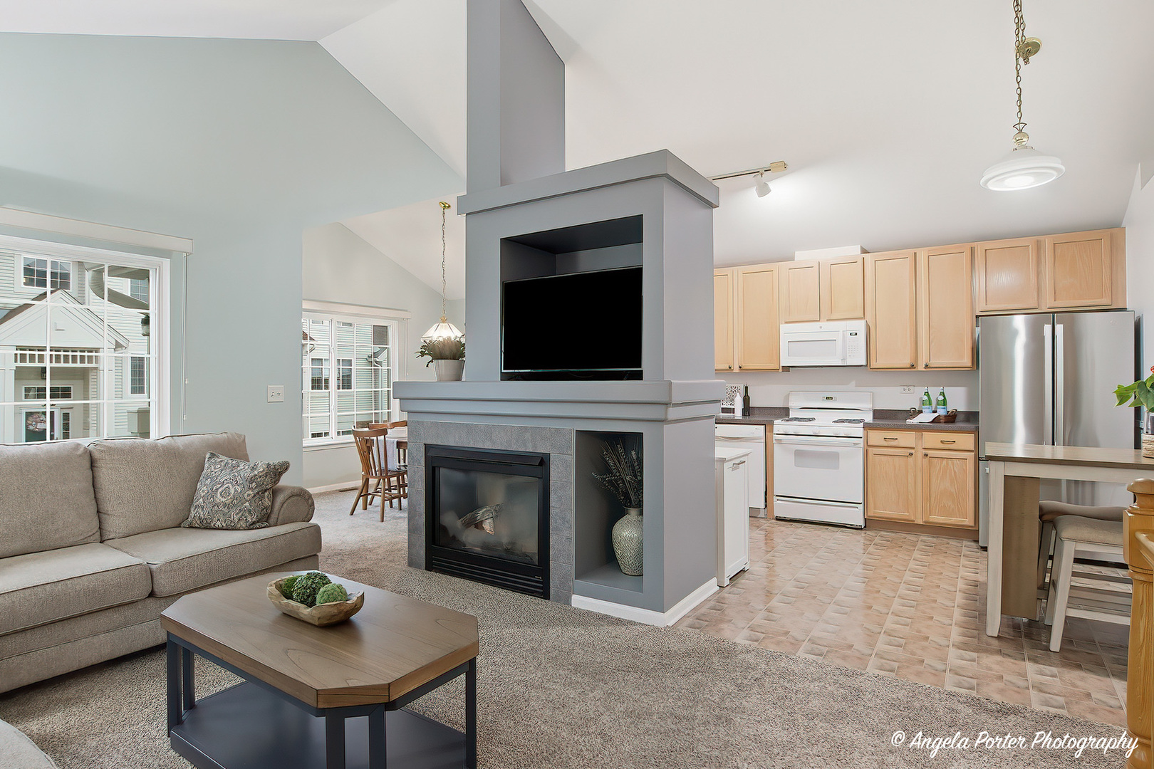 324 New Haven Drive, Cary, IL 60013