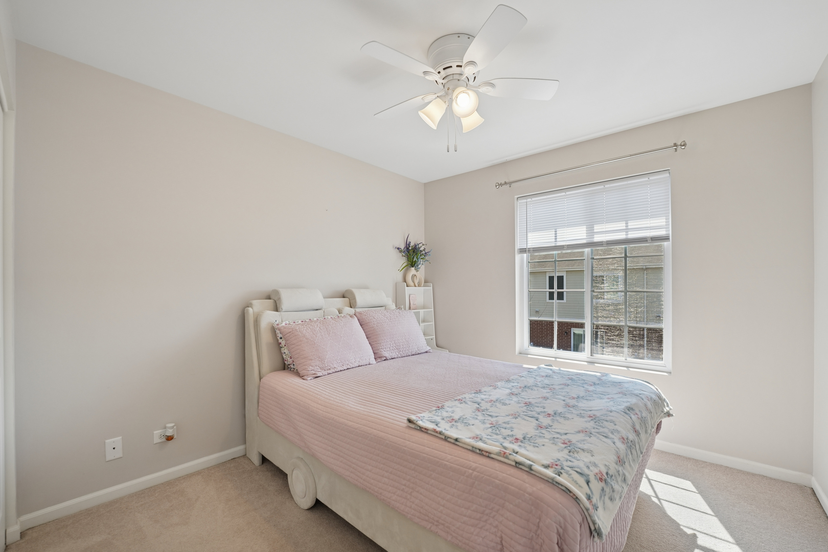 112 Morgans Gate Drive, Wood Dale, IL 60191