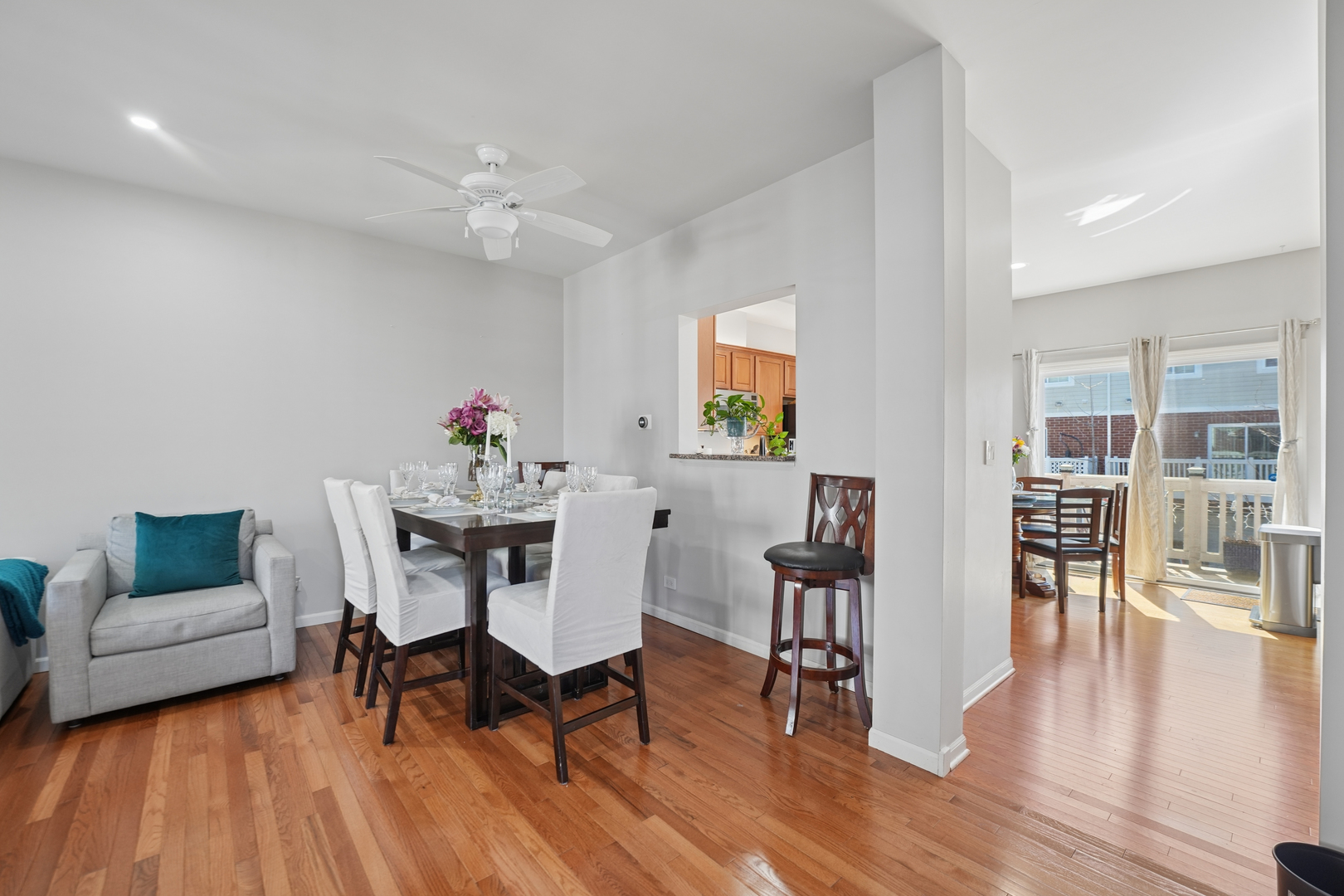 112 Morgans Gate Drive, Wood Dale, IL 60191