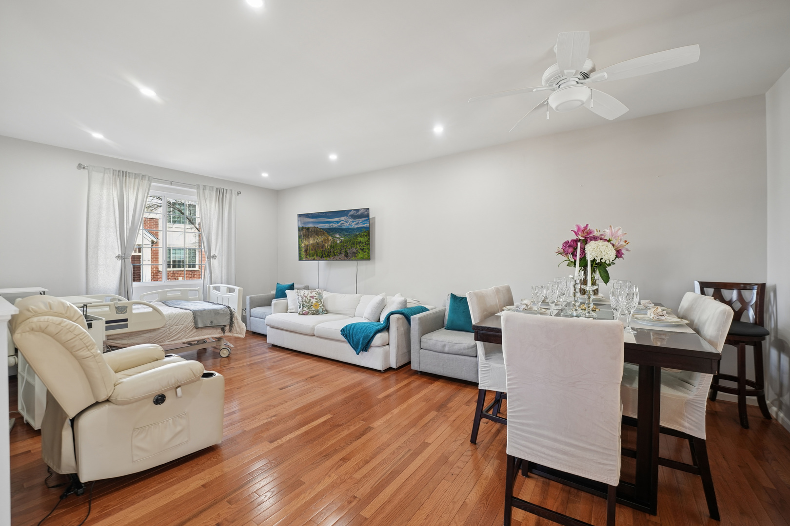 112 Morgans Gate Drive, Wood Dale, IL 60191