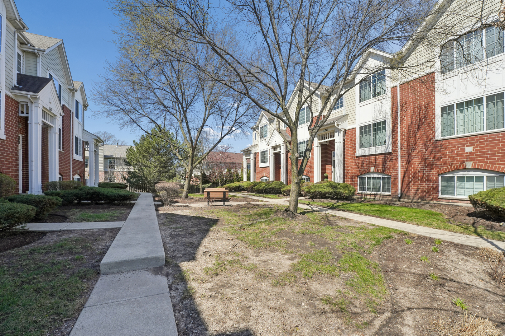 112 Morgans Gate Drive, Wood Dale, IL 60191