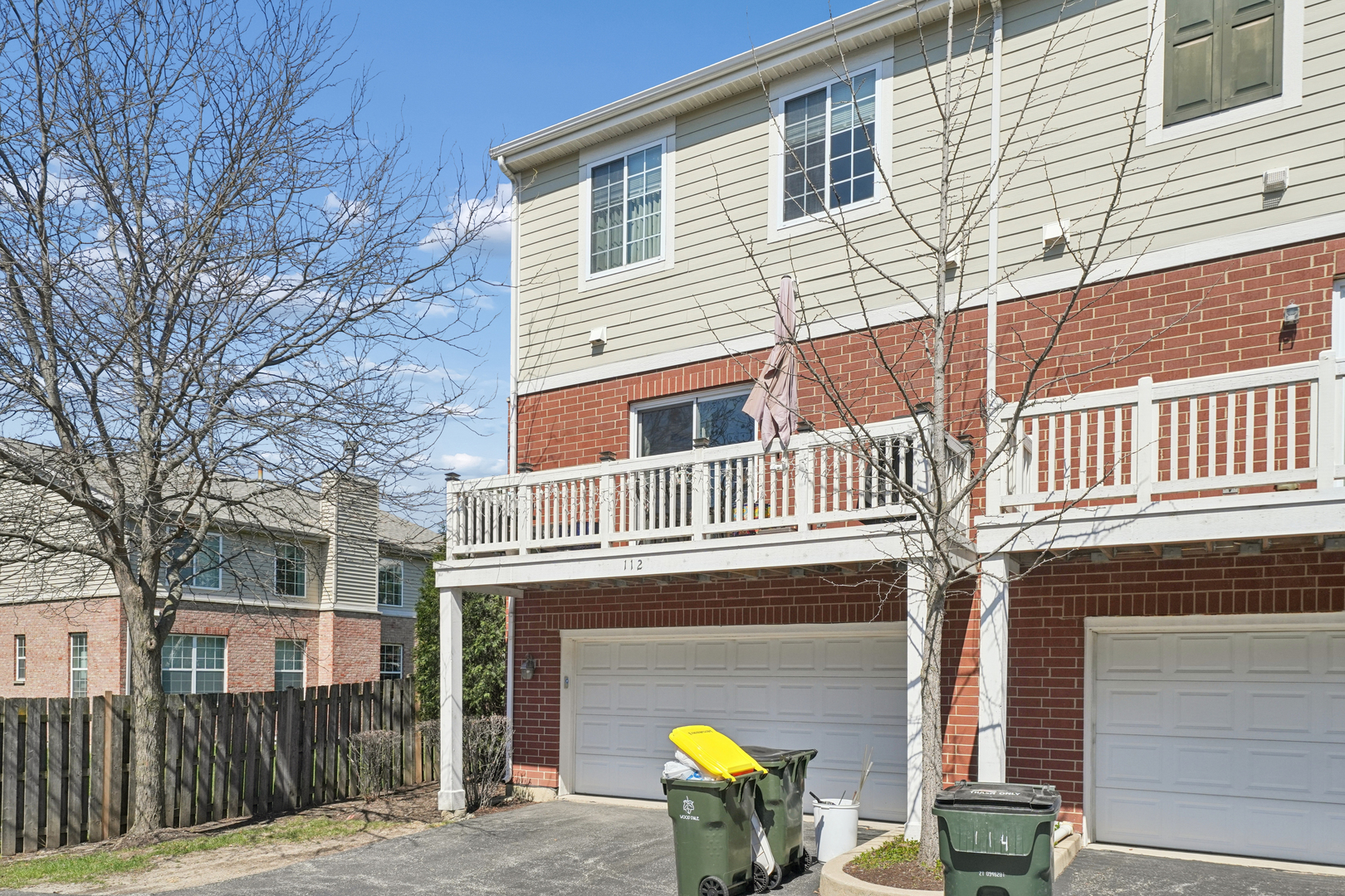 112 Morgans Gate Drive, Wood Dale, IL 60191