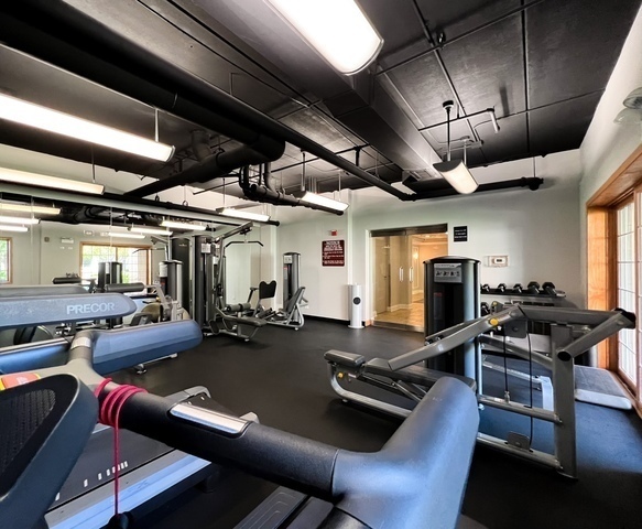 4811 N Olcott Avenue #515, Harwood Heights, IL 60706