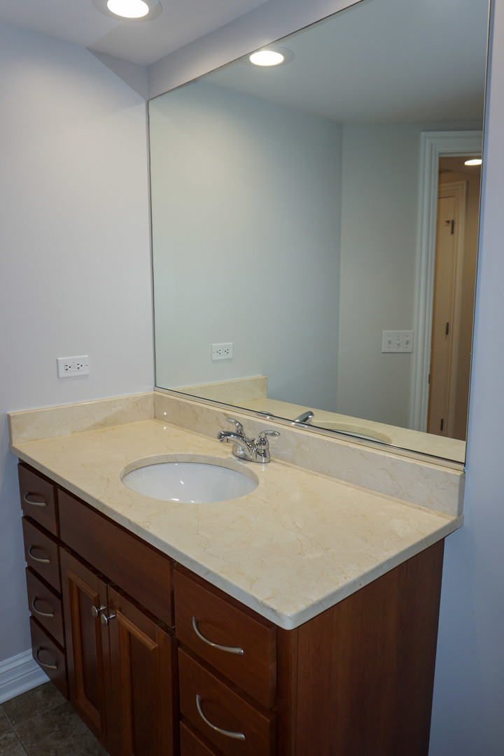 4811 N Olcott Avenue #515, Harwood Heights, IL 60706