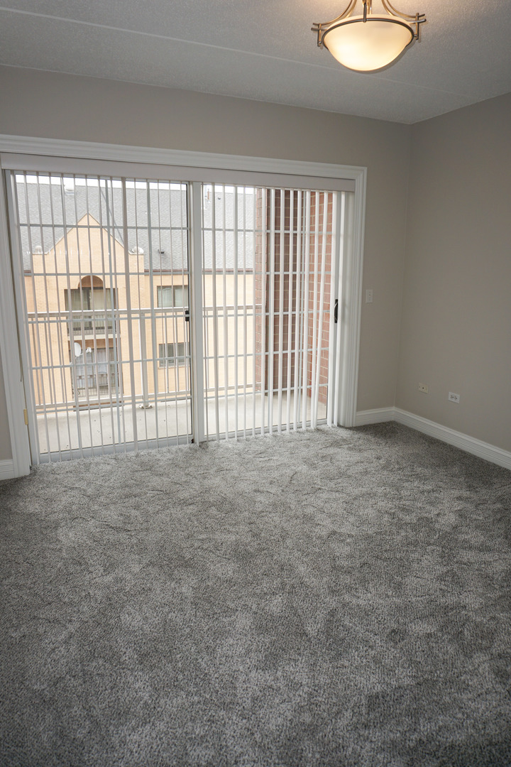 4811 N Olcott Avenue #515, Harwood Heights, IL 60706