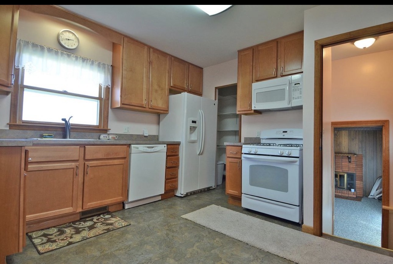 320 W Main Street, Grand Ridge, IL 61325