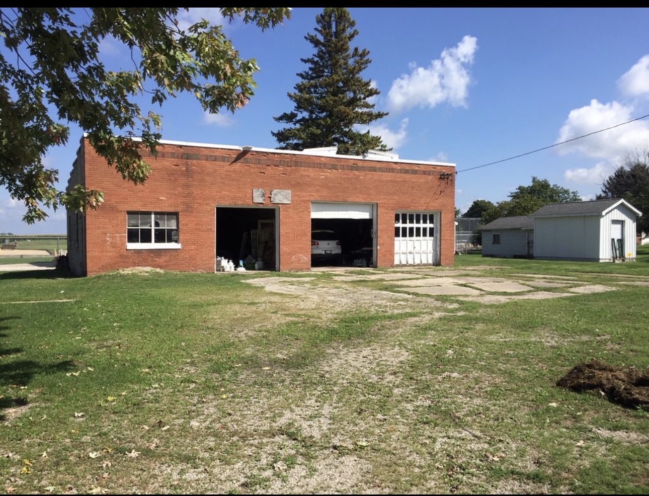 320 W Main Street, Grand Ridge, IL 61325