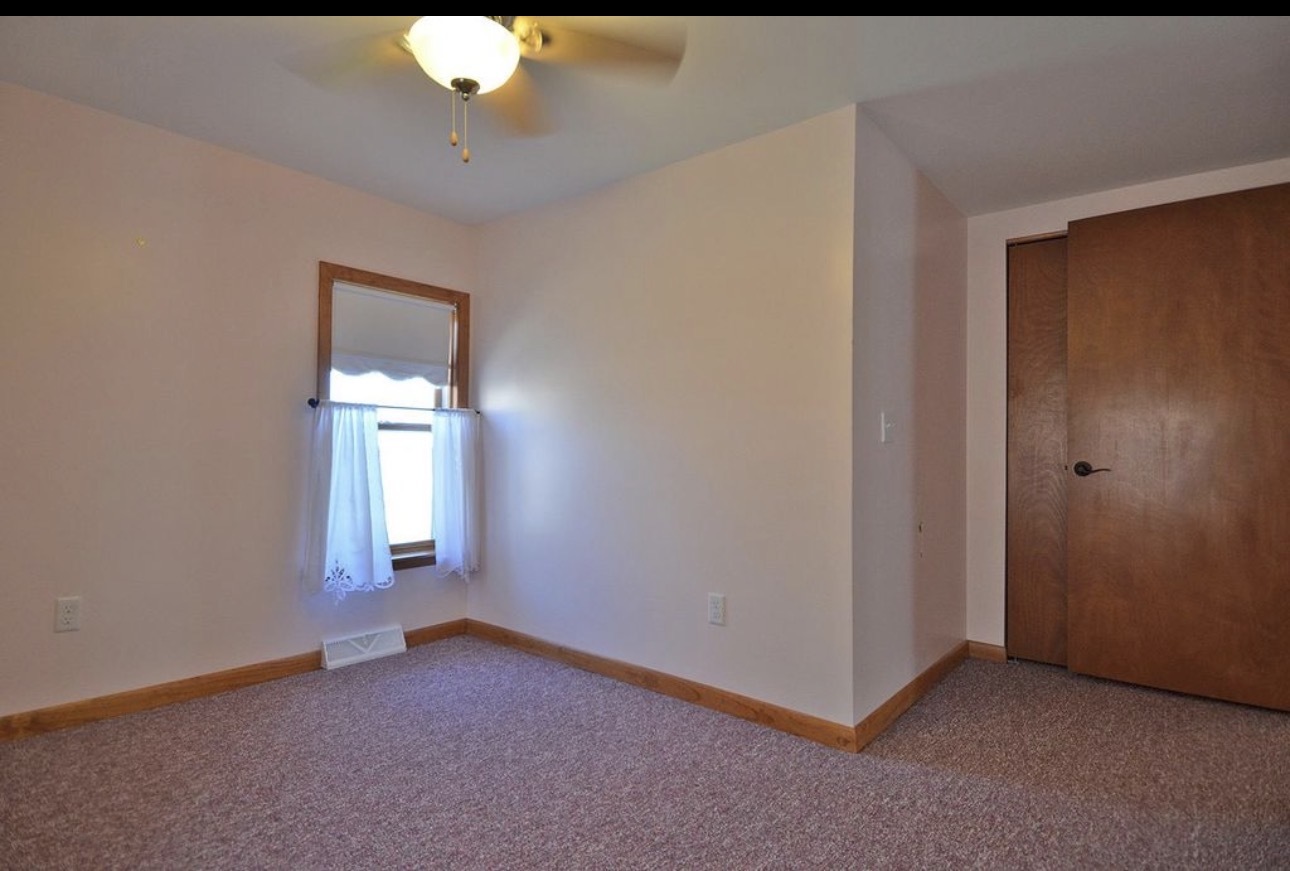 320 W Main Street, Grand Ridge, IL 61325