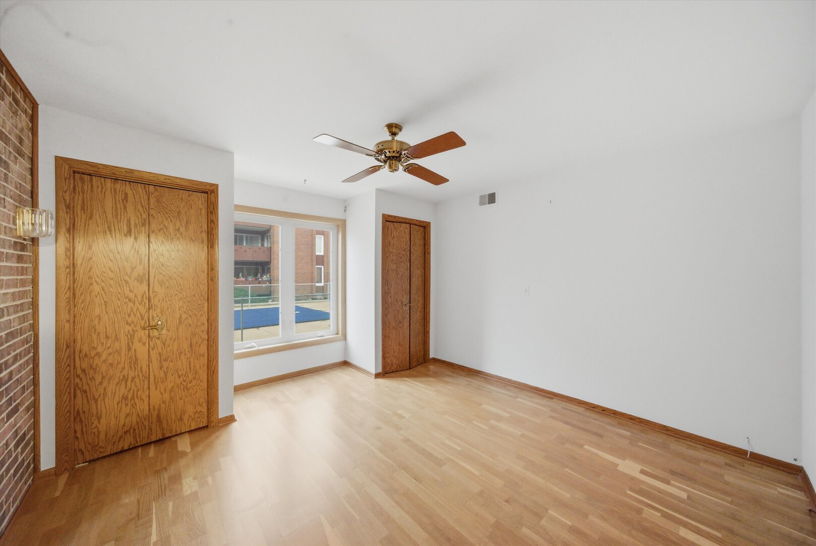 121 S Spruce Avenue #101, Wood Dale, IL 60191