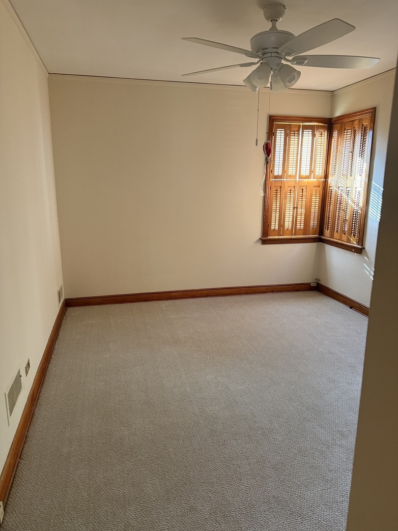 10210 S Rhodes Avenue, Chicago, IL 60628