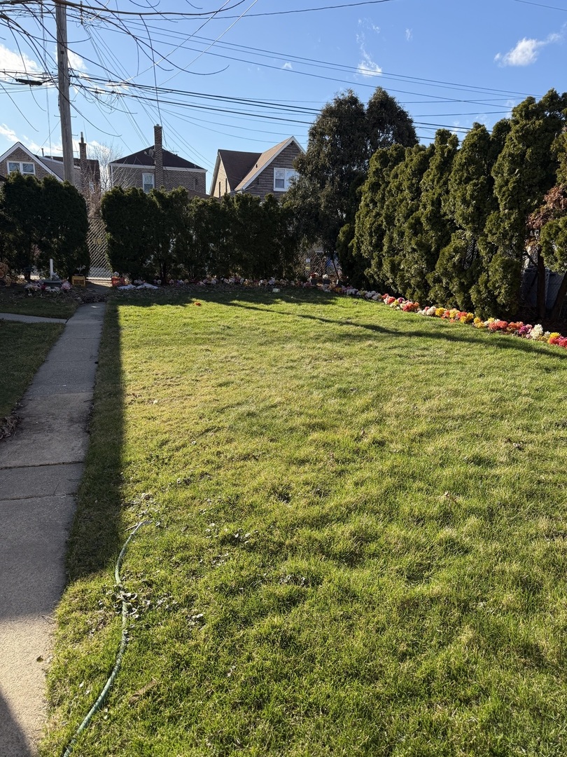 10210 S Rhodes Avenue, Chicago, IL 60628