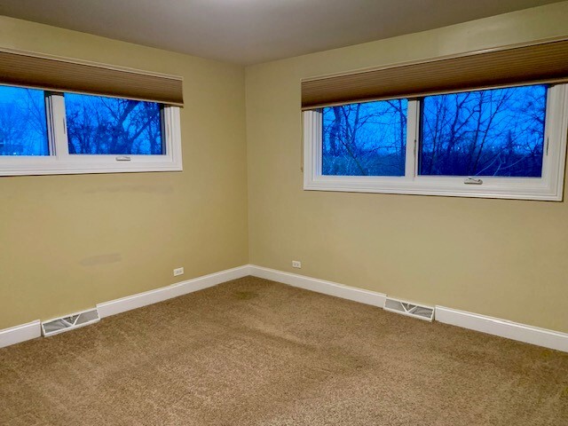 11 Woodridge Drive, Oak Brook, IL 60523