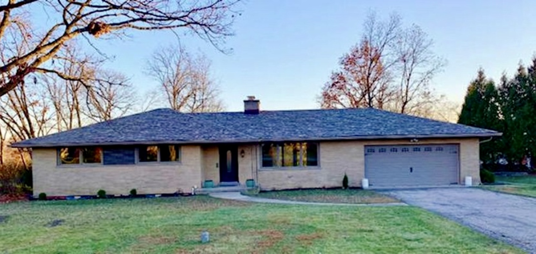 11 Woodridge Drive, Oak Brook, IL 60523