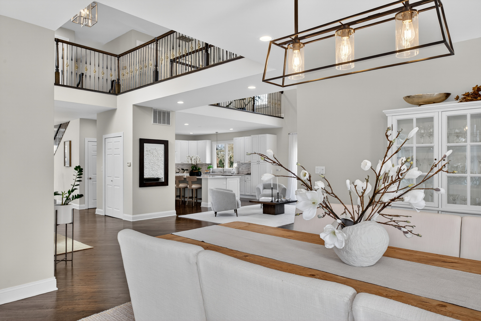 332 E Central Road, Arlington Heights, IL 60005