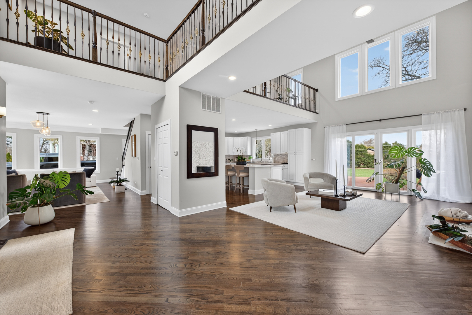 332 E Central Road, Arlington Heights, IL 60005