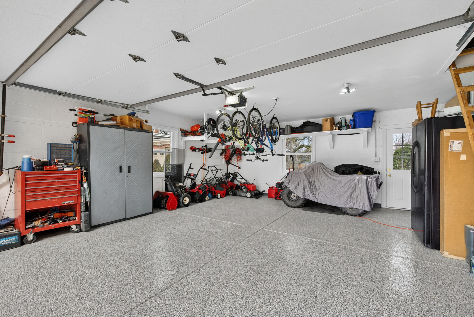 332 E Central Road, Arlington Heights, IL 60005