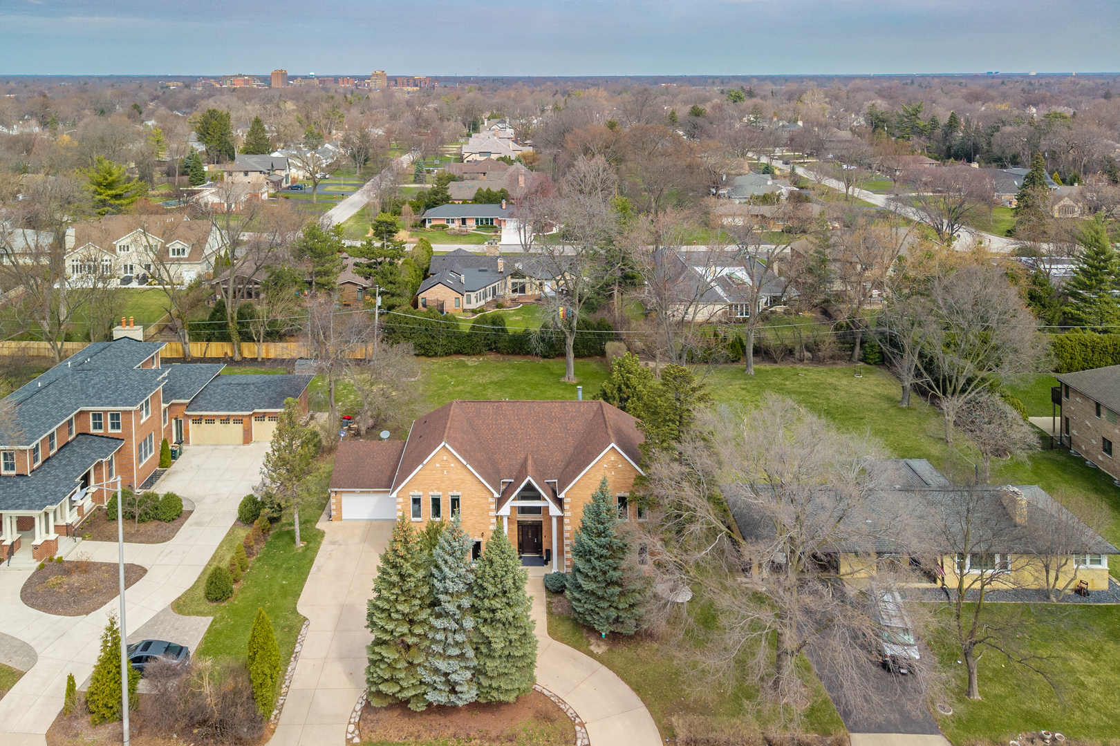 332 E Central Road, Arlington Heights, IL 60005