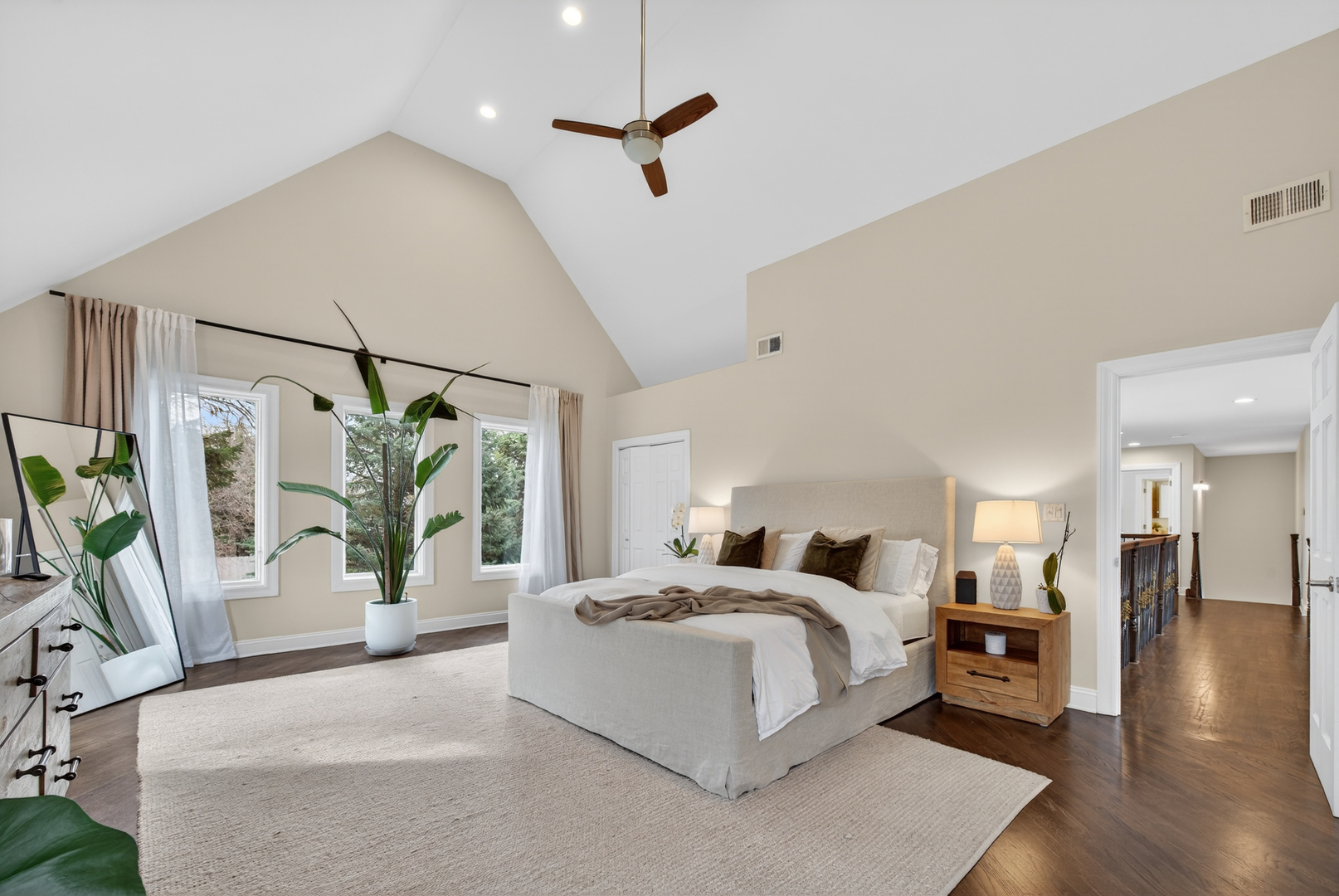 332 E Central Road, Arlington Heights, IL 60005