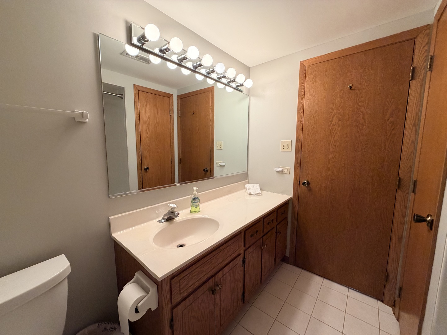 17828 Bernard Drive #1A, Orland Park, IL 60467