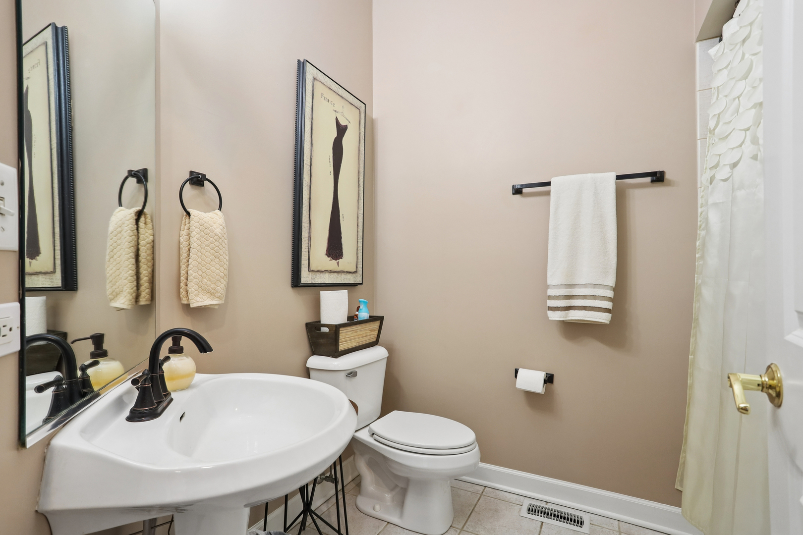 209 Stephen Street #C, Lemont, IL 60439