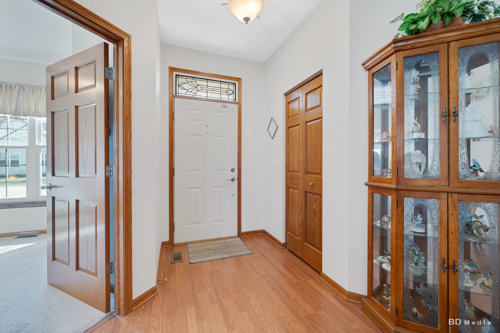 21400 Mays Lake Drive, Crest Hill, IL 60403