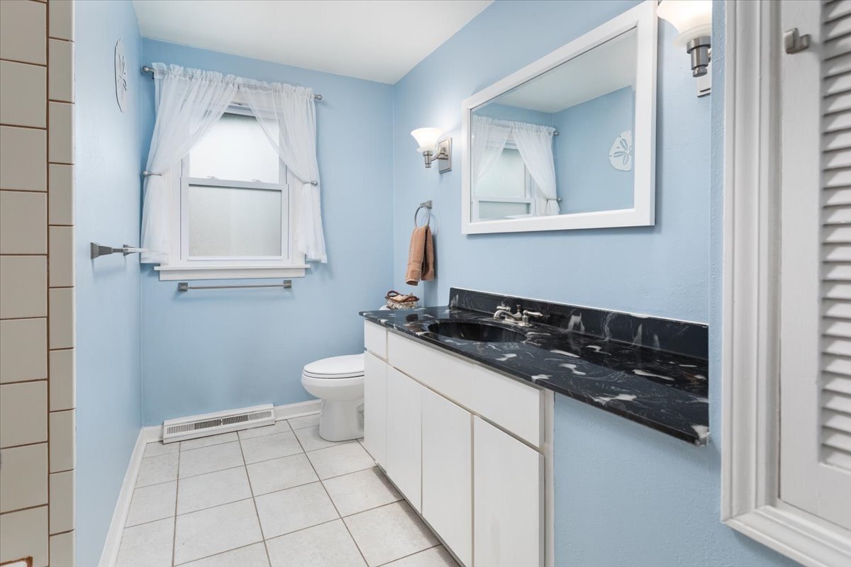 8S295 College Road, Naperville, IL 60540