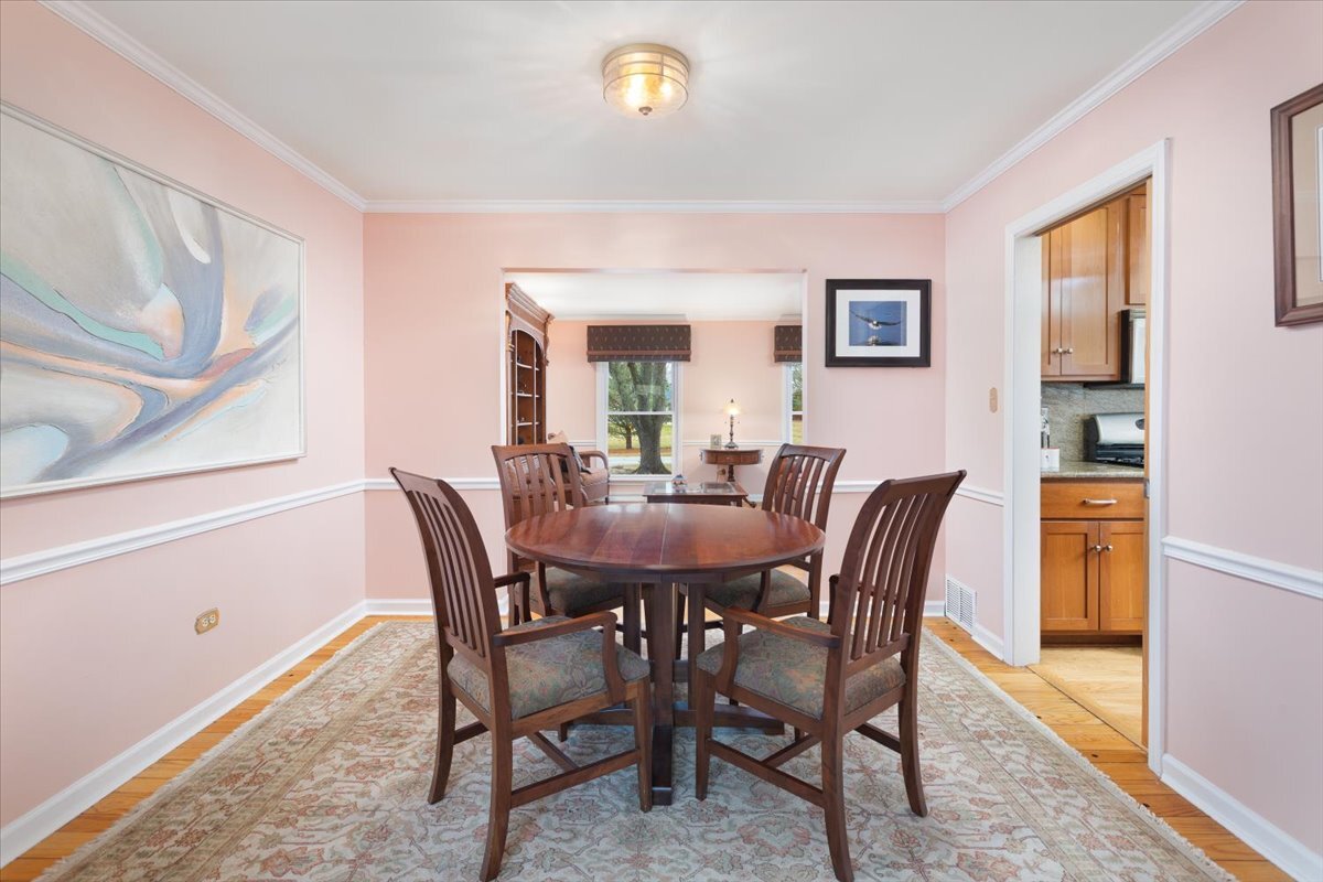 8S295 College Road, Naperville, IL 60540