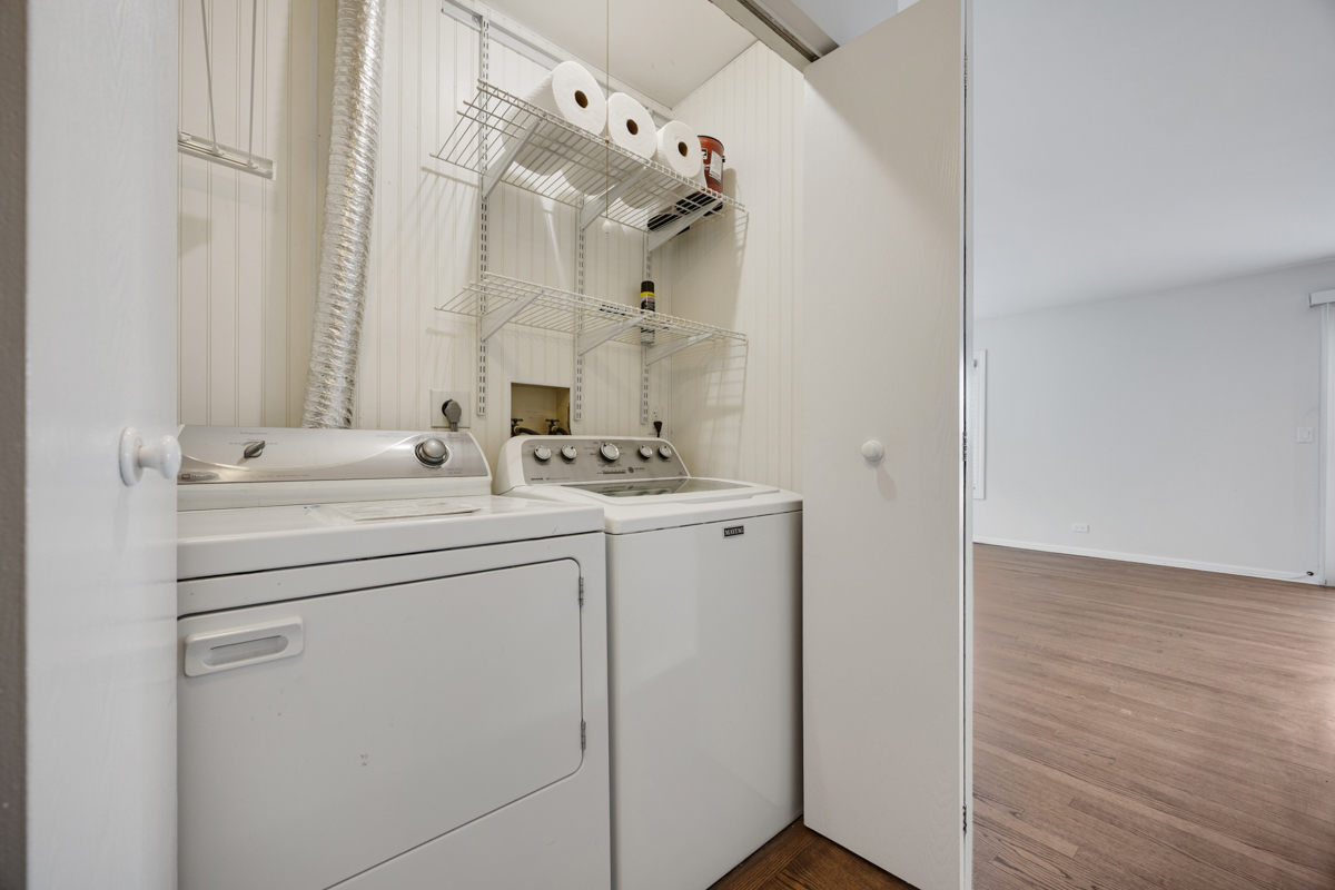 1634 Vermont Drive, Elk Grove Village, IL 60007