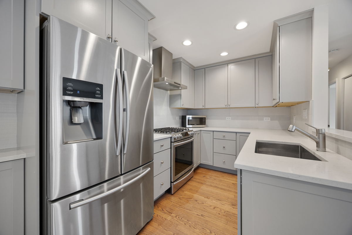 1634 Vermont Drive, Elk Grove Village, IL 60007