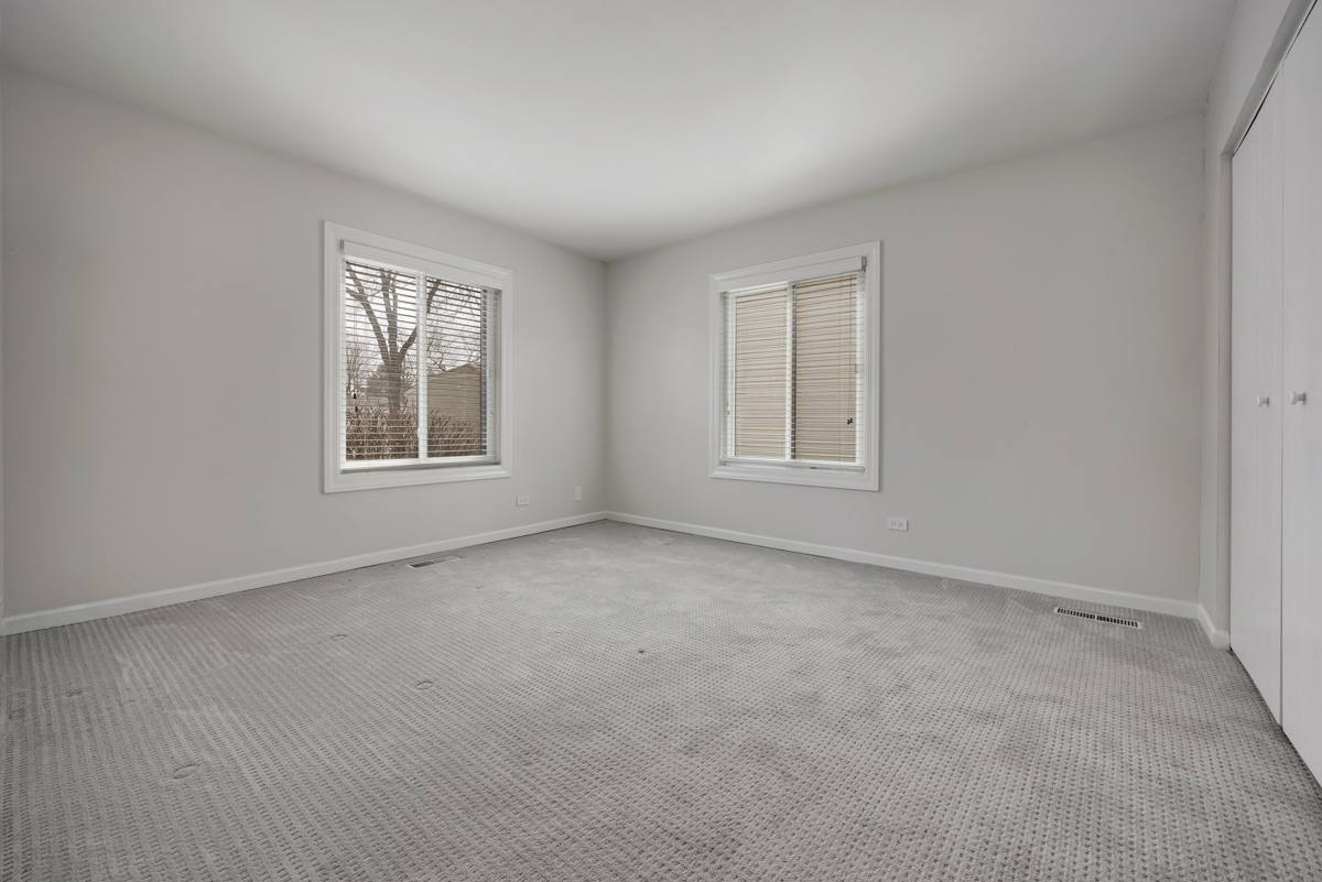 1634 Vermont Drive, Elk Grove Village, IL 60007