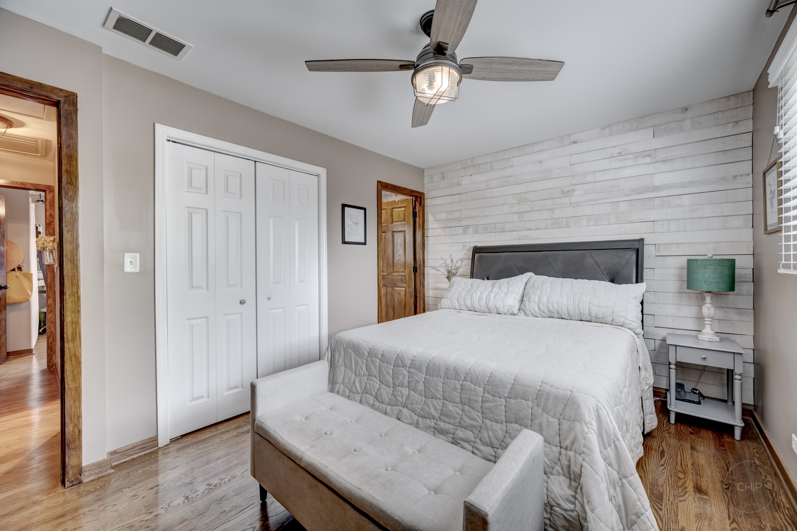 7215 Larchwood Lane, Woodridge, IL 60517