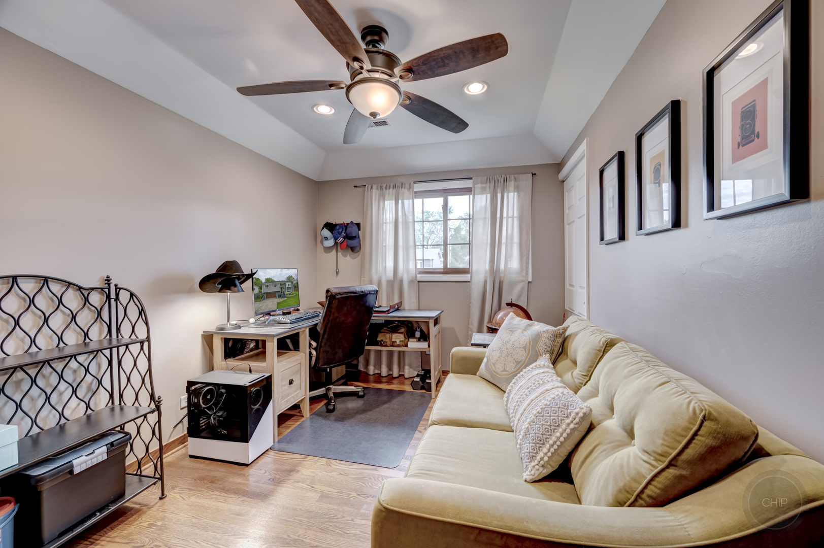 7215 Larchwood Lane, Woodridge, IL 60517