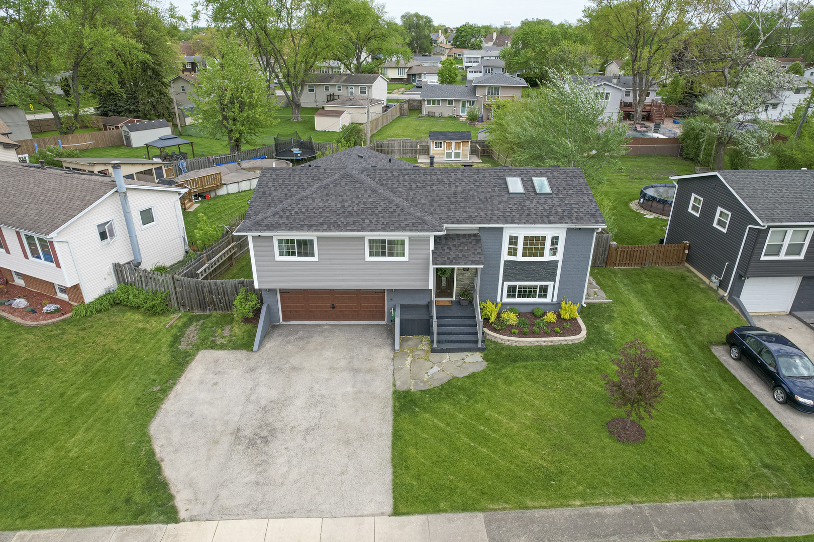 7215 Larchwood Lane, Woodridge, IL 60517