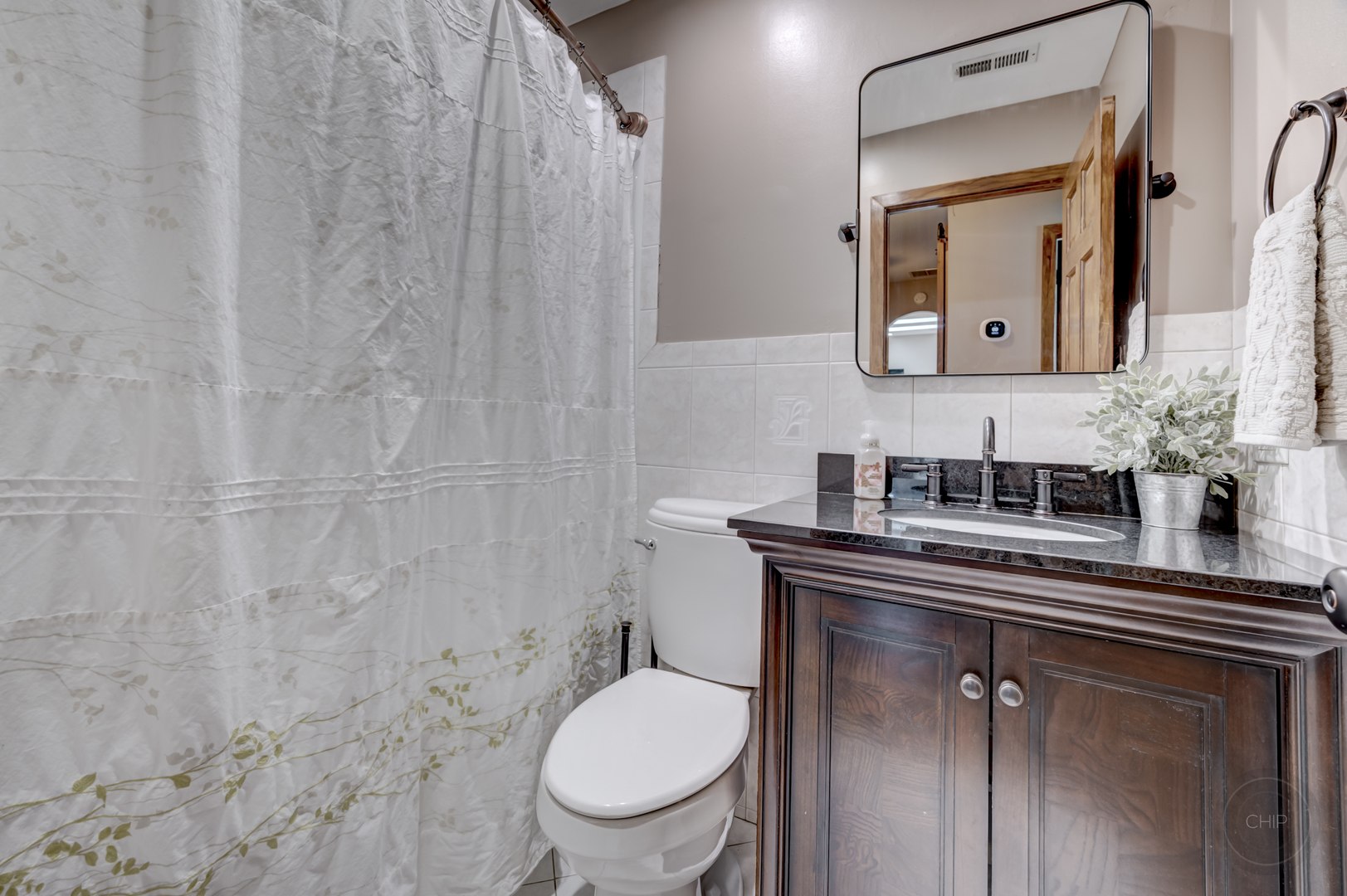 7215 Larchwood Lane, Woodridge, IL 60517