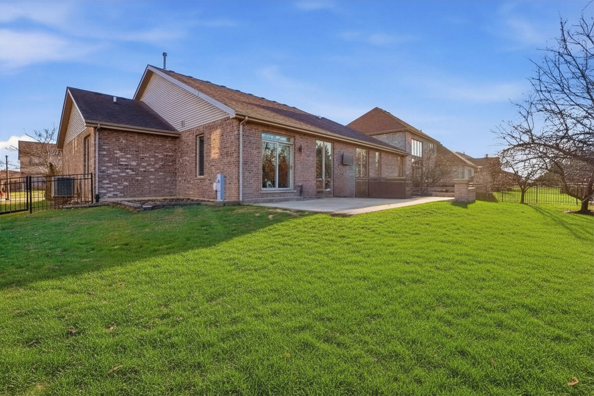 16656 Huntington Drive, Lockport, IL 60441