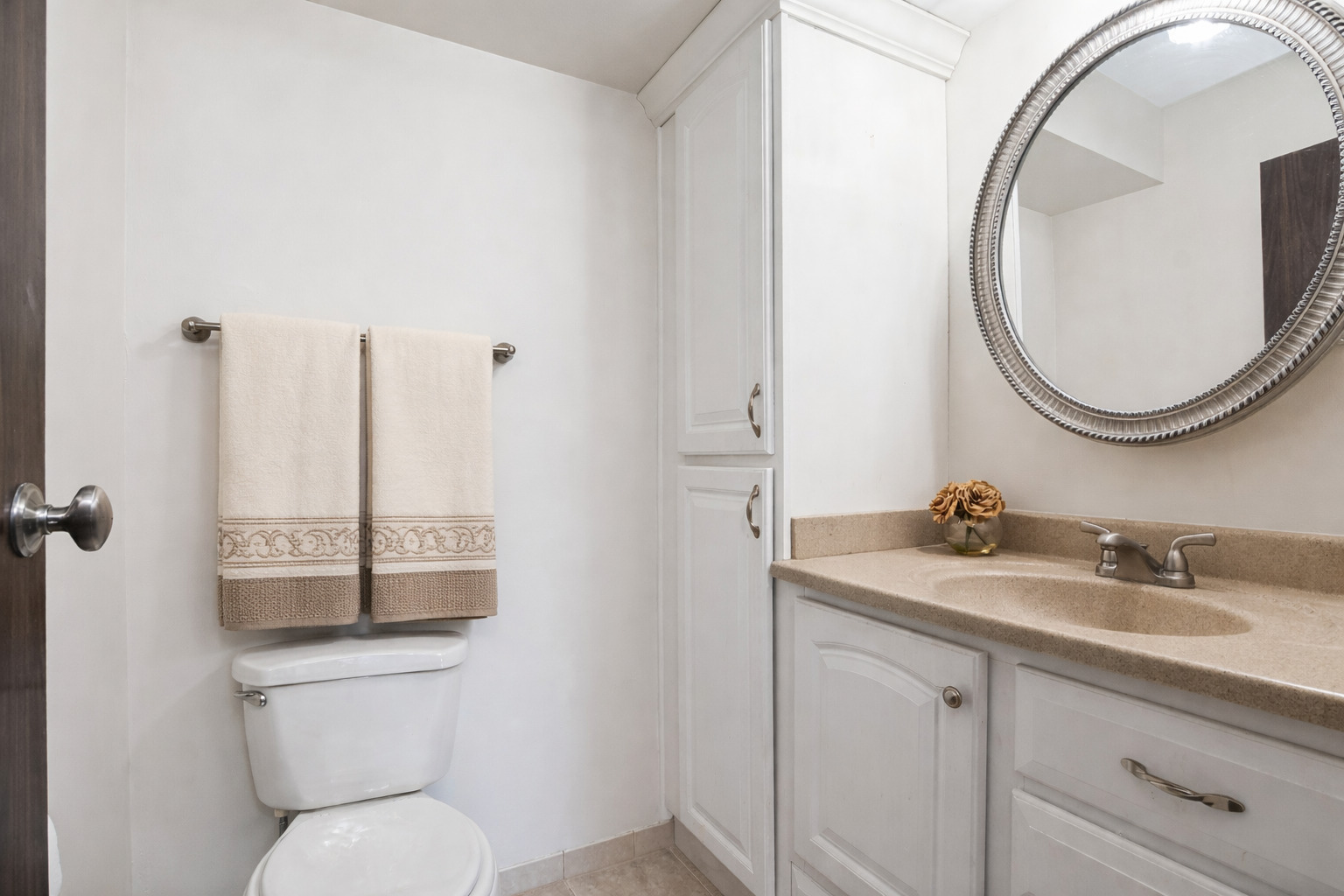 13911 James Drive #1005, Crestwood, IL 60418