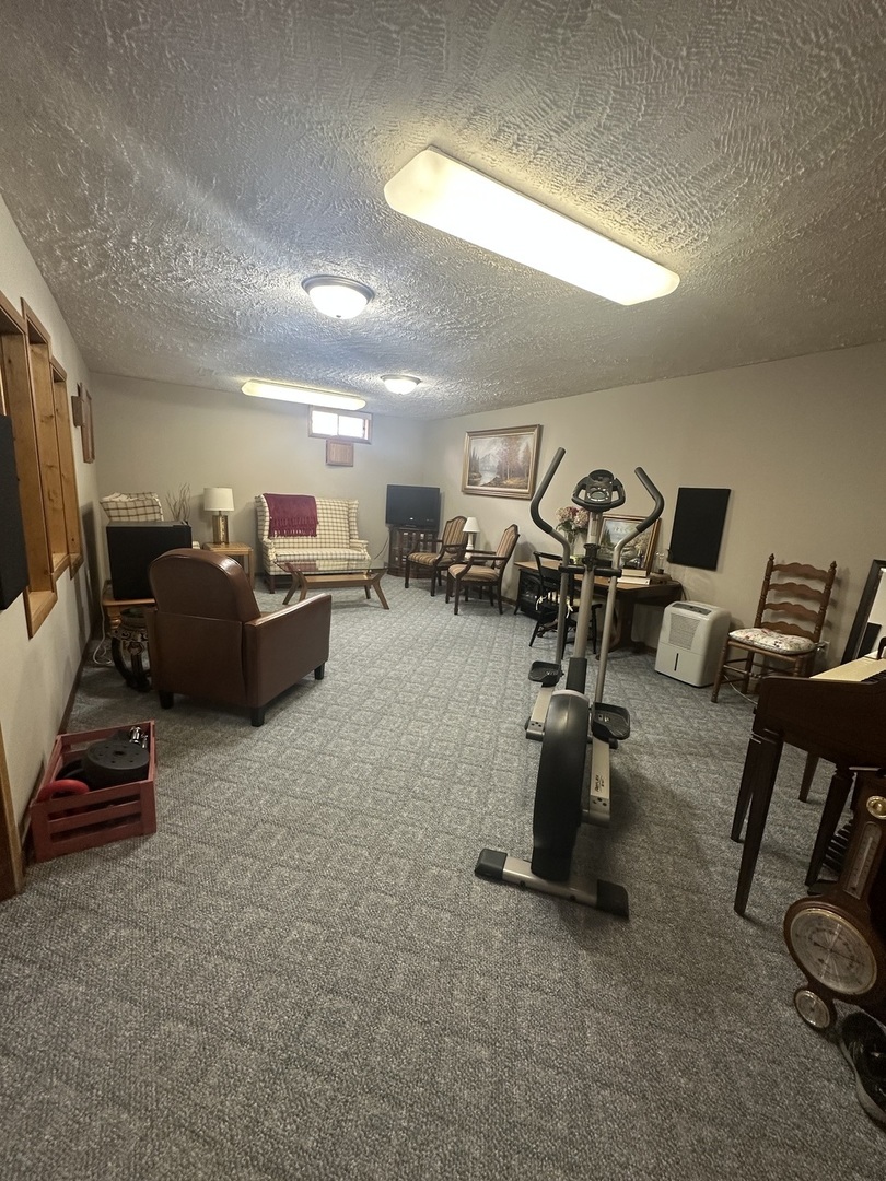 610 Kelley Drive, Heyworth, IL 61745