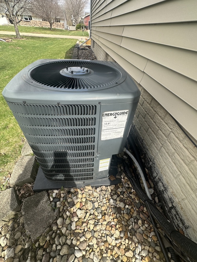 610 Kelley Drive, Heyworth, IL 61745