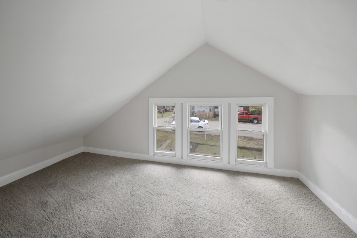 38169 N 3rd Avenue, Spring Grove, IL 60081