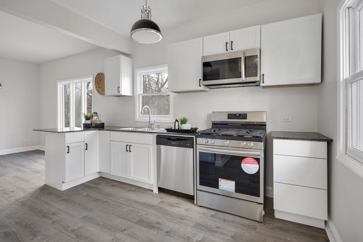 38169 N 3rd Avenue, Spring Grove, IL 60081