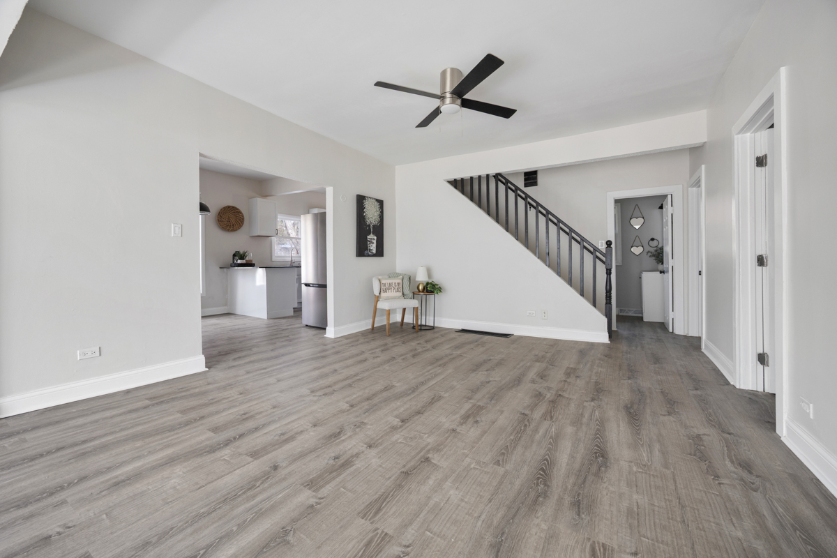 38169 N 3rd Avenue, Spring Grove, IL 60081