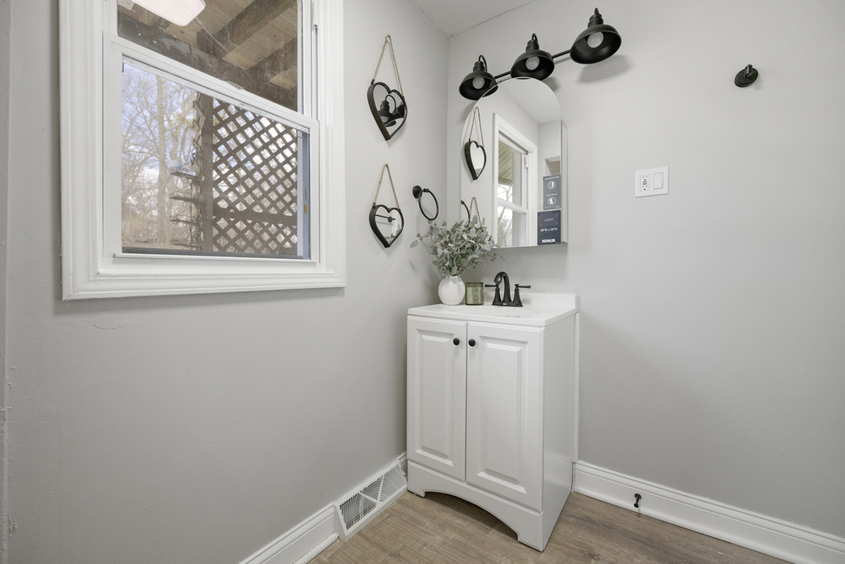 38169 N 3rd Avenue, Spring Grove, IL 60081