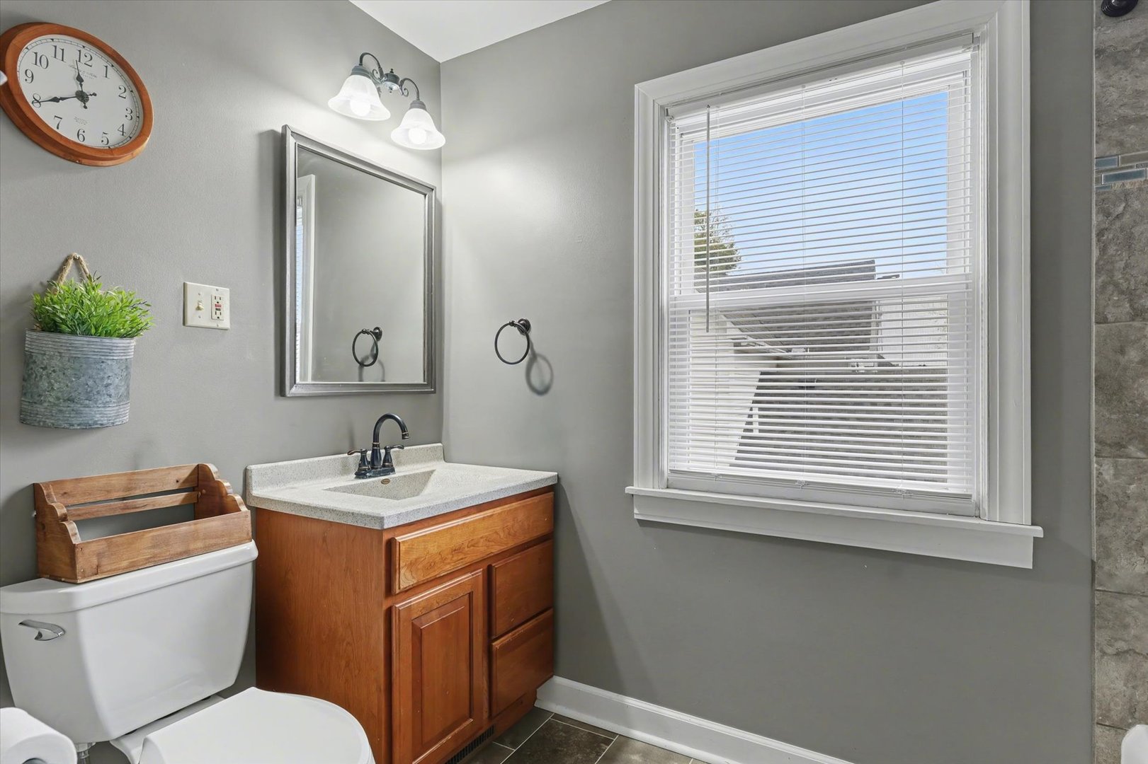 324 S Sangamon Avenue, Gibson City, IL 60936